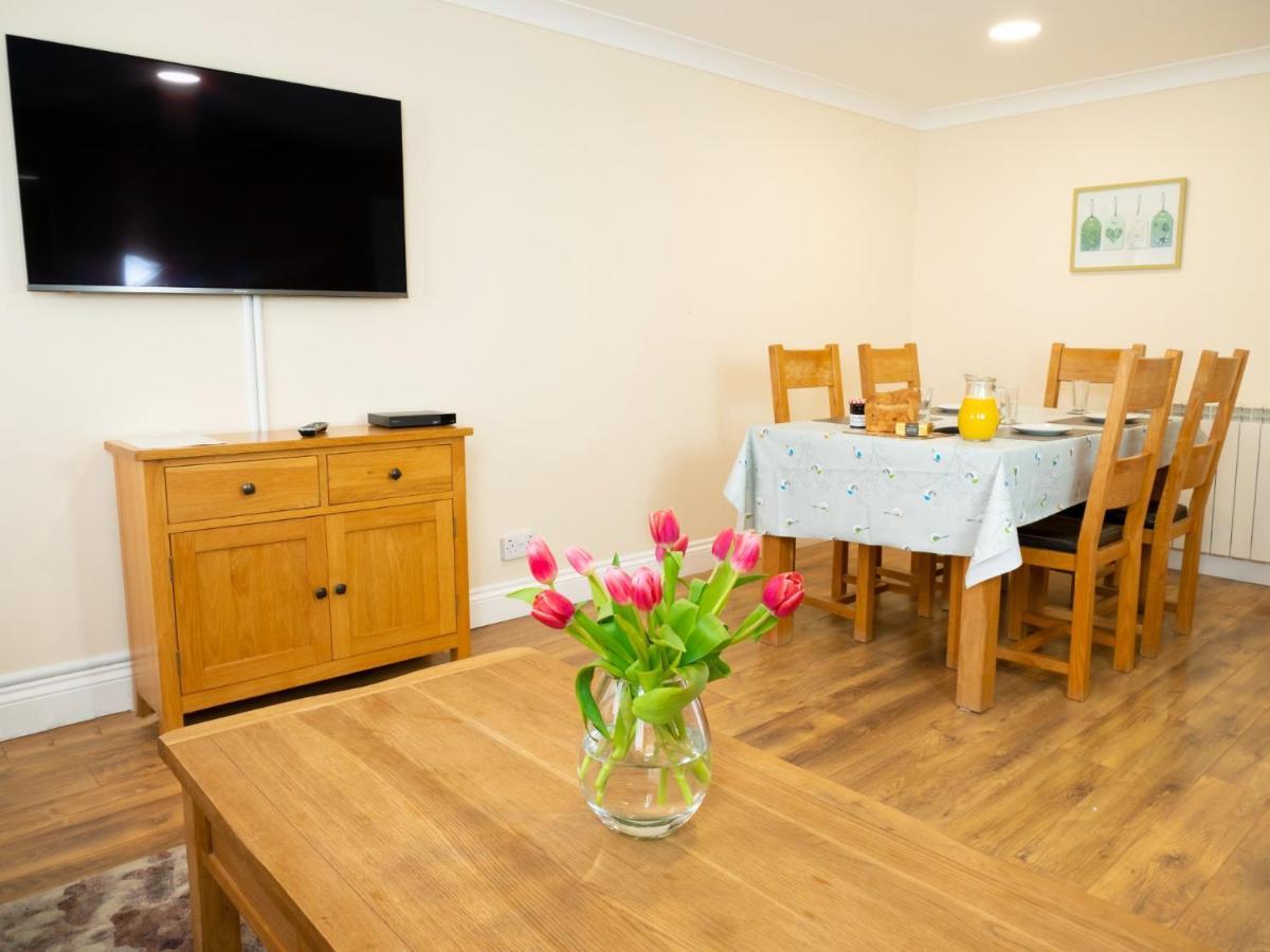 Ellingham Self-Catering Cottages Saint Peter Port Extérieur photo