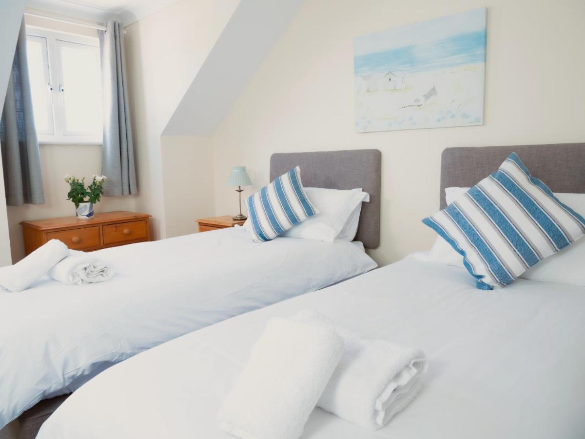 Ellingham Self-Catering Cottages Saint Peter Port Extérieur photo