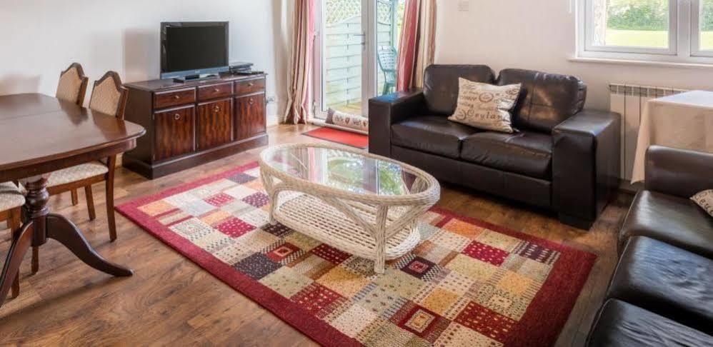 Ellingham Self-Catering Cottages Saint Peter Port Extérieur photo