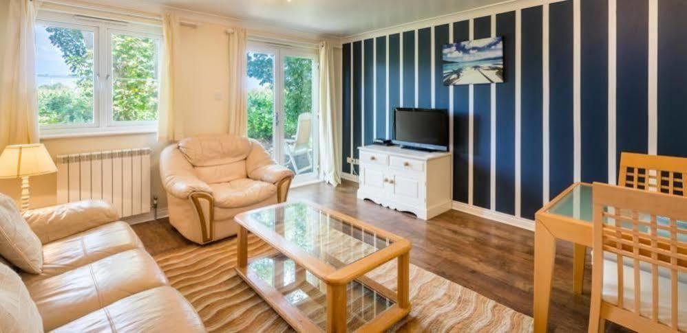 Ellingham Self-Catering Cottages Saint Peter Port Extérieur photo
